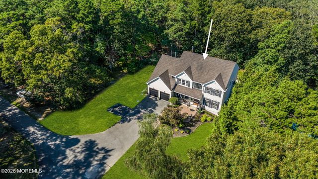 19 Whisper Way, Barnegat, NJ 08005