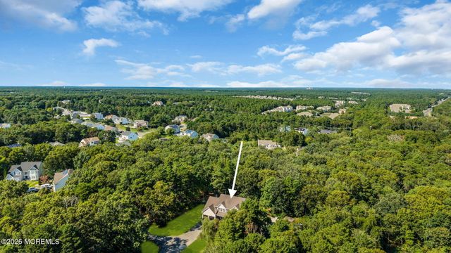 19 Whisper Way, Barnegat, NJ 08005
