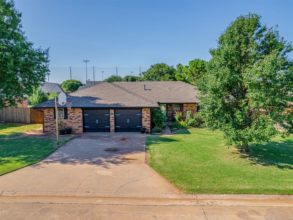 617 Hoehner Avenue, Okarche, OK 73762