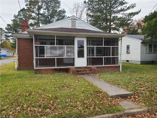 316 S College DR, Franklin, VA 23851