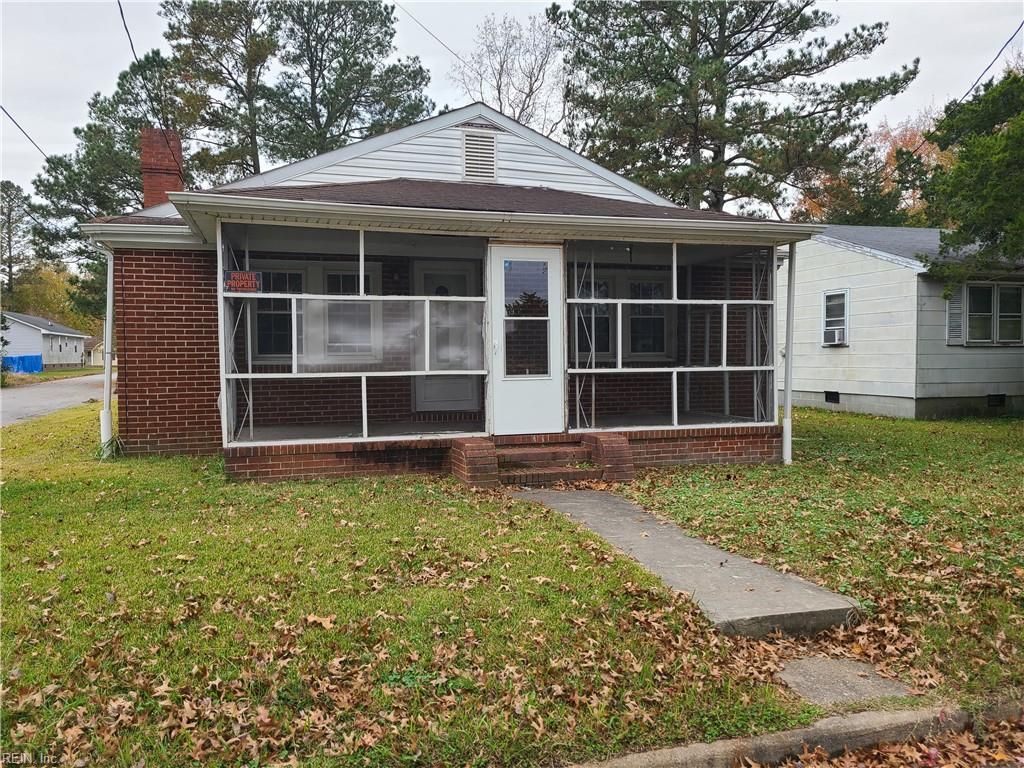 316 S College DR, Franklin, VA 23851