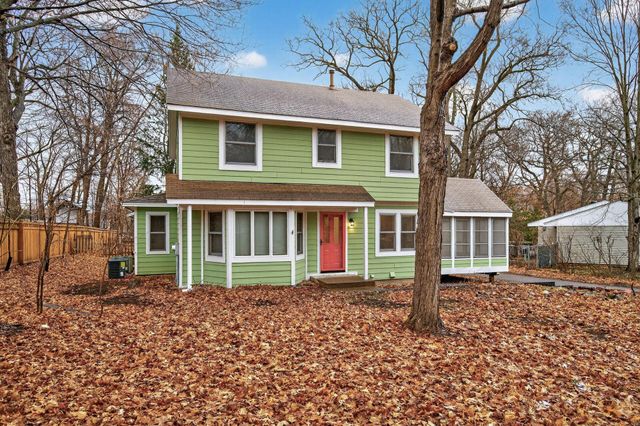 16940 12th Avenue N, Plymouth, MN 55447