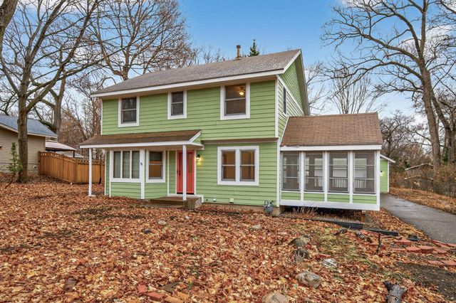 16940 12th Avenue N, Plymouth, MN 55447