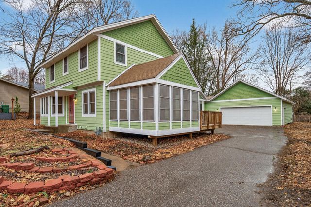 16940 12th Avenue N, Plymouth, MN 55447