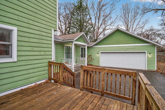 16940 12th Avenue N, Plymouth, MN 55447