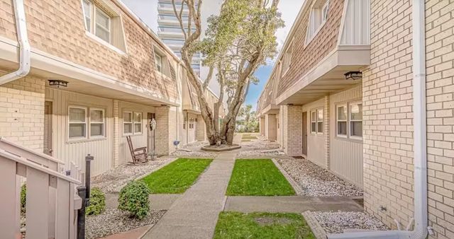 5508 Porcher Dr Apt 14, Myrtle Beach, SC 29577