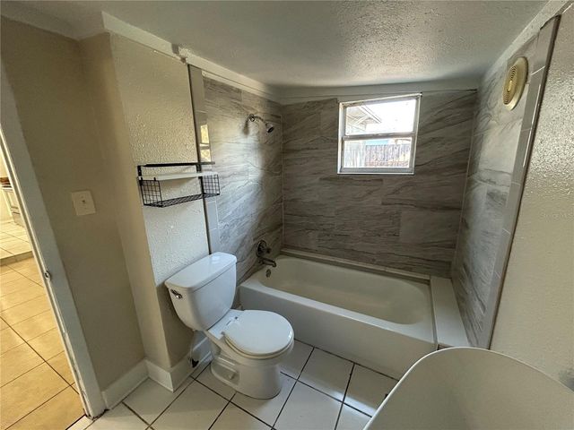 1336 WARRINGTON WAY, Tampa, FL 33619