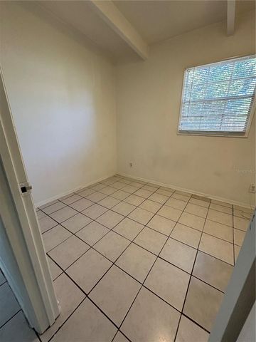 1336 WARRINGTON WAY, Tampa, FL 33619