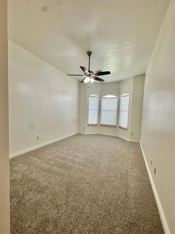 3905 Acoma Drive, Oklahoma City, OK 73160
