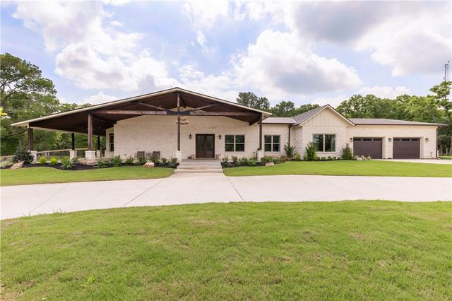 7734 East OSR, Bryan, TX 77808