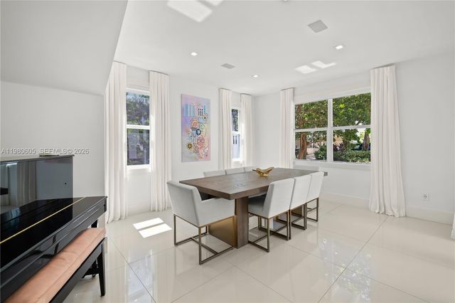 5700 SW 86th Street, South Miami, FL 33143