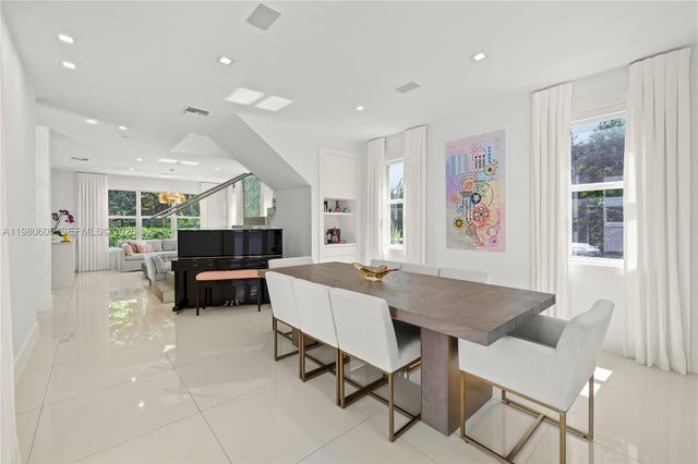 5700 SW 86th Street, South Miami, FL 33143