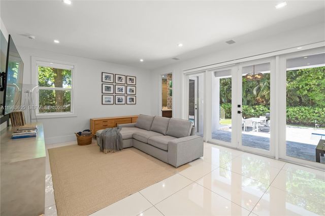 5700 SW 86th Street, South Miami, FL 33143