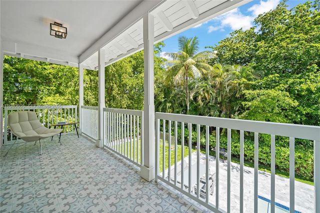 5700 SW 86th Street, South Miami, FL 33143