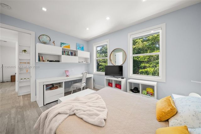 5700 SW 86th Street, South Miami, FL 33143