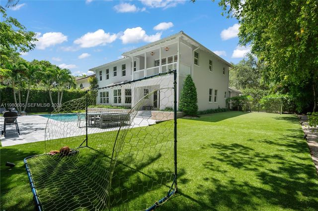 5700 SW 86th Street, South Miami, FL 33143