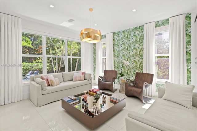 5700 SW 86th Street, South Miami, FL 33143