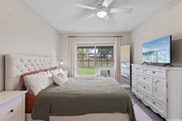 94-1348 Kulewa Loop 7U, Waipahu, HI 96797