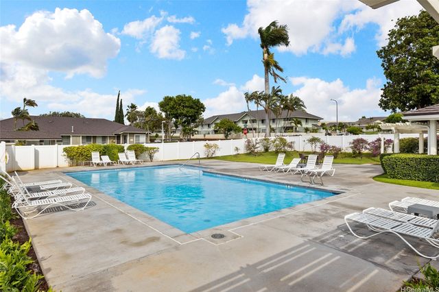 94-1348 Kulewa Loop 7U, Waipahu, HI 96797