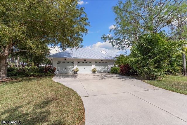 13711 Hickory Run LN, Fort Myers, FL 33912