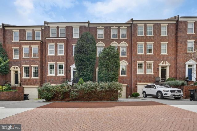 3616 WINFIELD LN NW, Washington, DC 20007