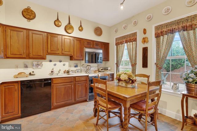 3616 WINFIELD LN NW, Washington, DC 20007