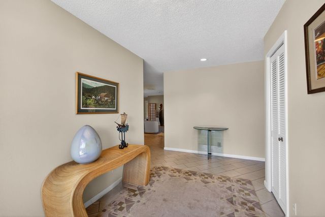 13706 Cross Pointe Drive, Palm Beach Gardens, FL 33418