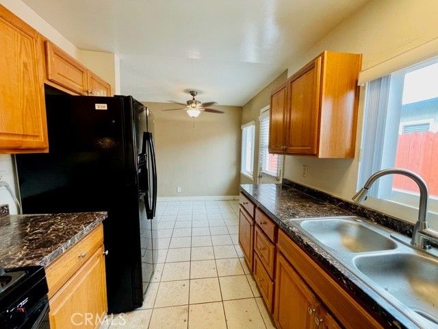 2536 Orange Avenue F, Costa Mesa, CA 92627