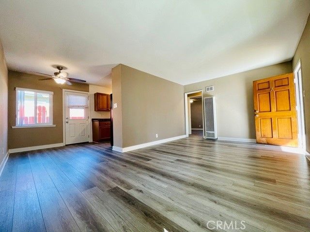 2536 Orange Avenue F, Costa Mesa, CA 92627