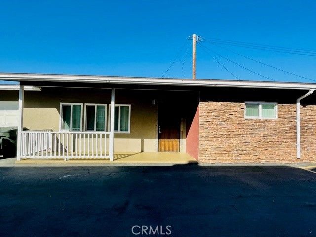 2536 Orange Avenue F, Costa Mesa, CA 92627