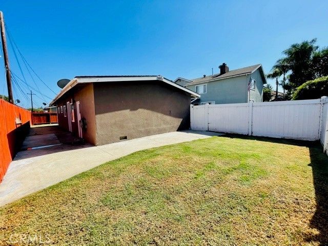 2536 Orange Avenue F, Costa Mesa, CA 92627