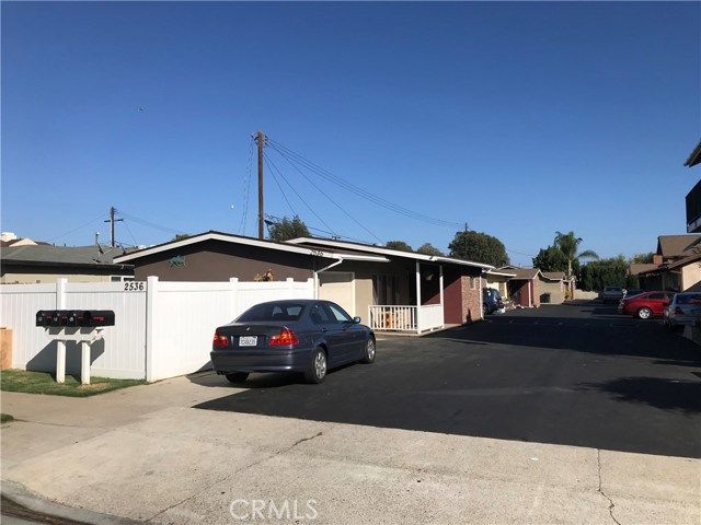 2536 Orange Avenue F, Costa Mesa, CA 92627