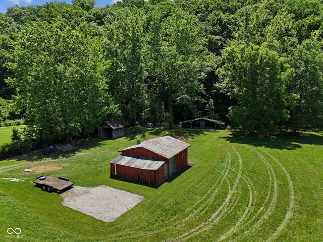 1529 Upper Schooner Road, Nashville, IN 47448