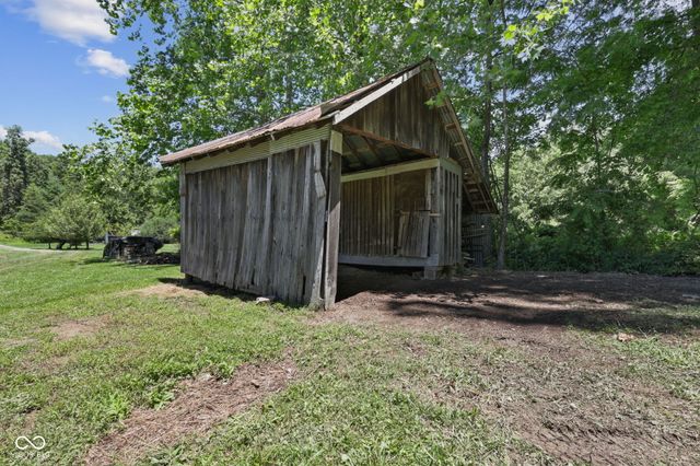 1529 Upper Schooner Road, Nashville, IN 47448