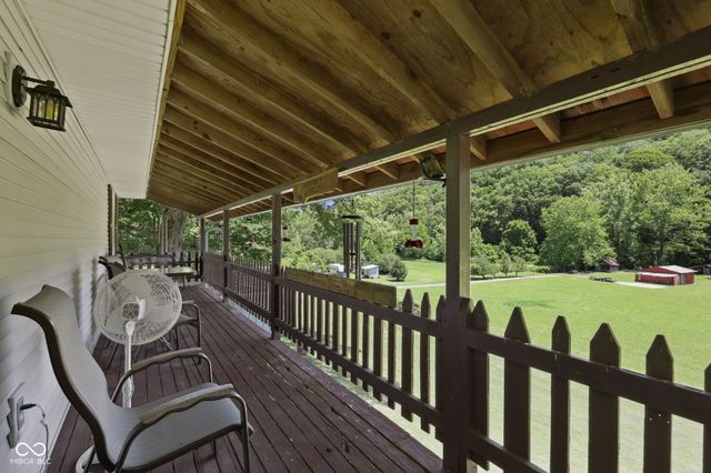 1529 Upper Schooner Road, Nashville, IN 47448