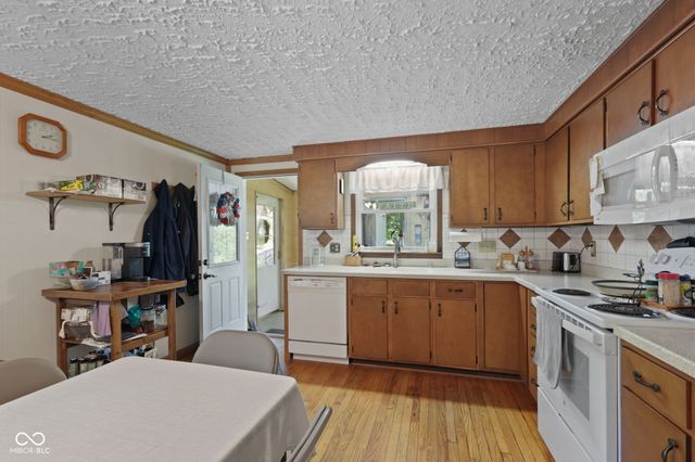 1529 Upper Schooner Road, Nashville, IN 47448