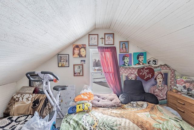 513 N Park Street, Westmont, IL 60559