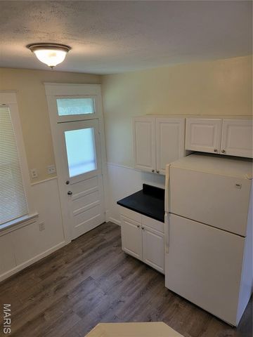 26 Compton Avenue, Ferguson, MO 63135