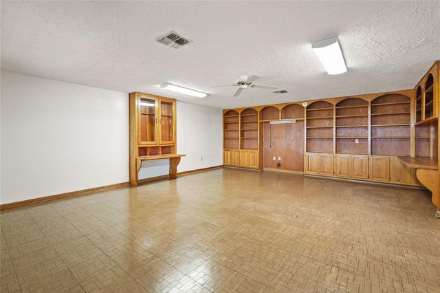 6407 Pleak Road, Richmond, TX 77469