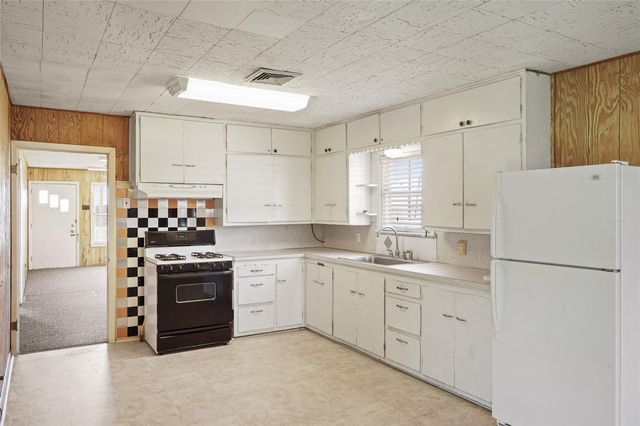 6407 Pleak Road, Richmond, TX 77469