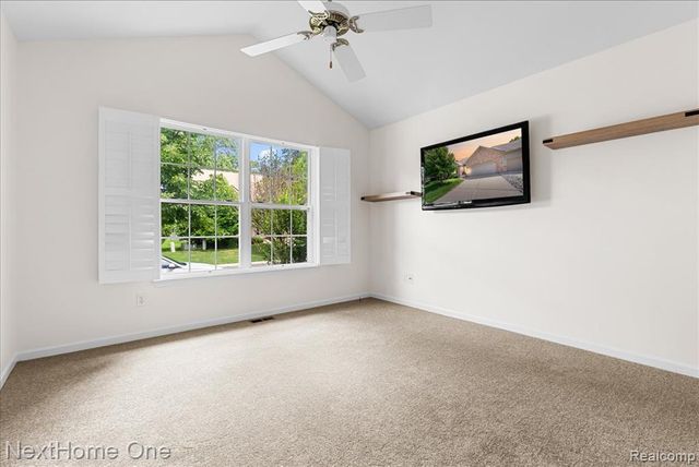 245 Winslow Circle 56, Commerce Twp, MI 48390