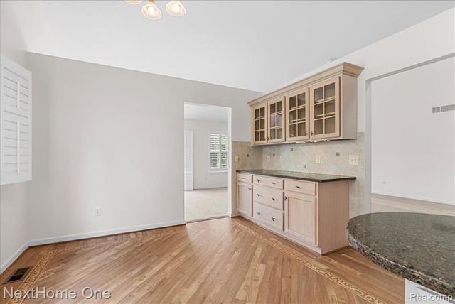 245 Winslow Circle 56, Commerce Twp, MI 48390