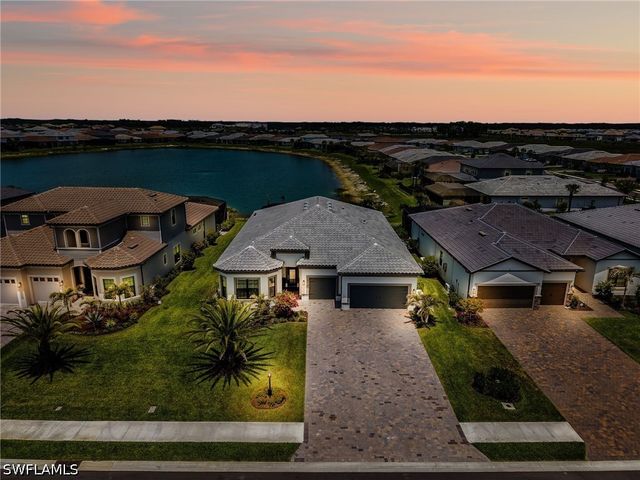 18412 Ridgeline DR, Estero, FL 33928