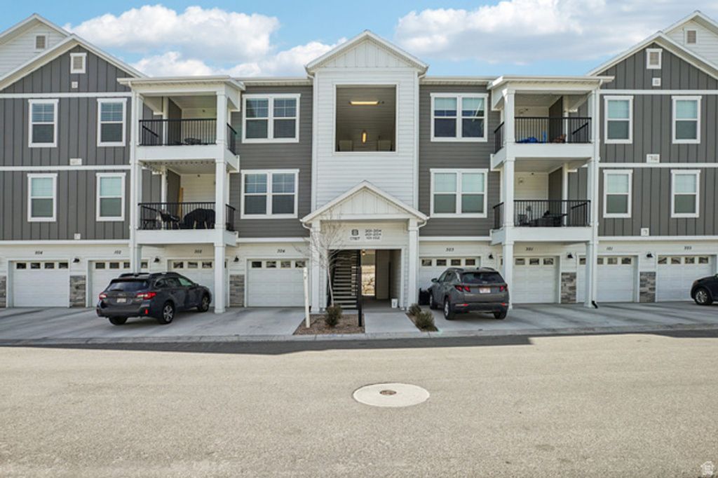 Image 1 of property listing at 1787 N FESTIVE WAY #B304, Saratoga Springs, UT 84045