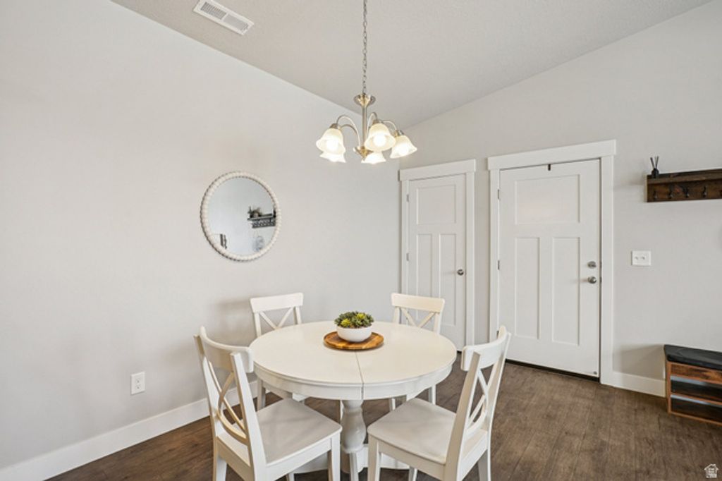 Image 11 of property listing at 1787 N FESTIVE WAY #B304, Saratoga Springs, UT 84045