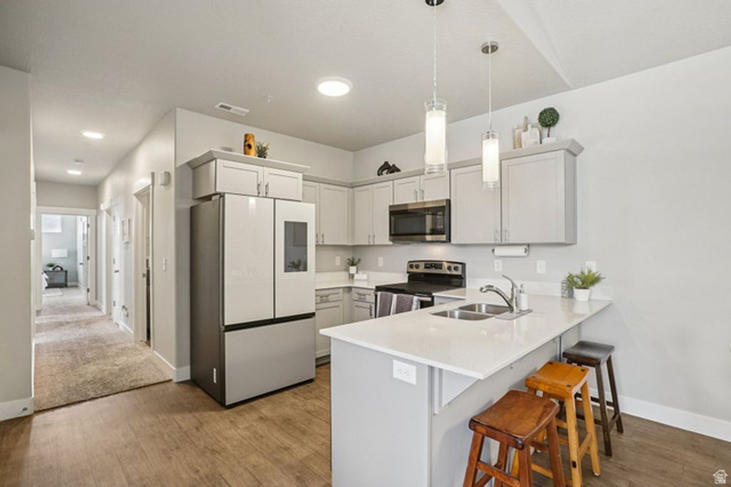 Image 14 of property listing at 1787 N FESTIVE WAY #B304, Saratoga Springs, UT 84045