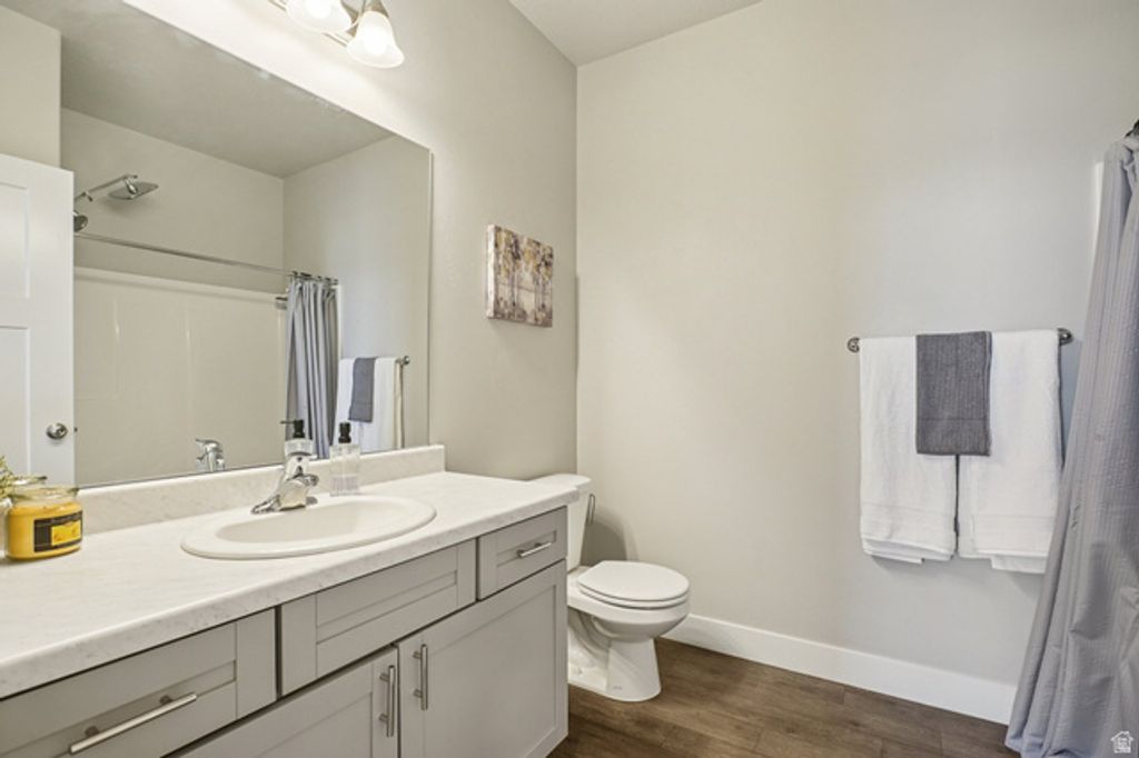 Image 26 of property listing at 1787 N FESTIVE WAY #B304, Saratoga Springs, UT 84045