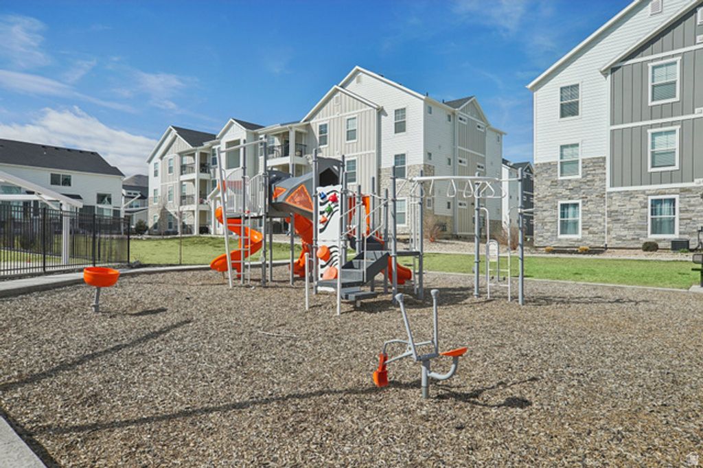 Image 33 of property listing at 1787 N FESTIVE WAY #B304, Saratoga Springs, UT 84045