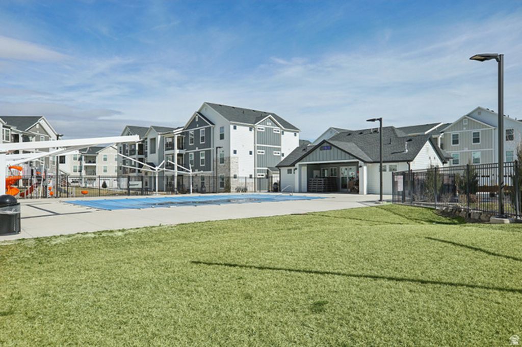 Image 36 of property listing at 1787 N FESTIVE WAY #B304, Saratoga Springs, UT 84045
