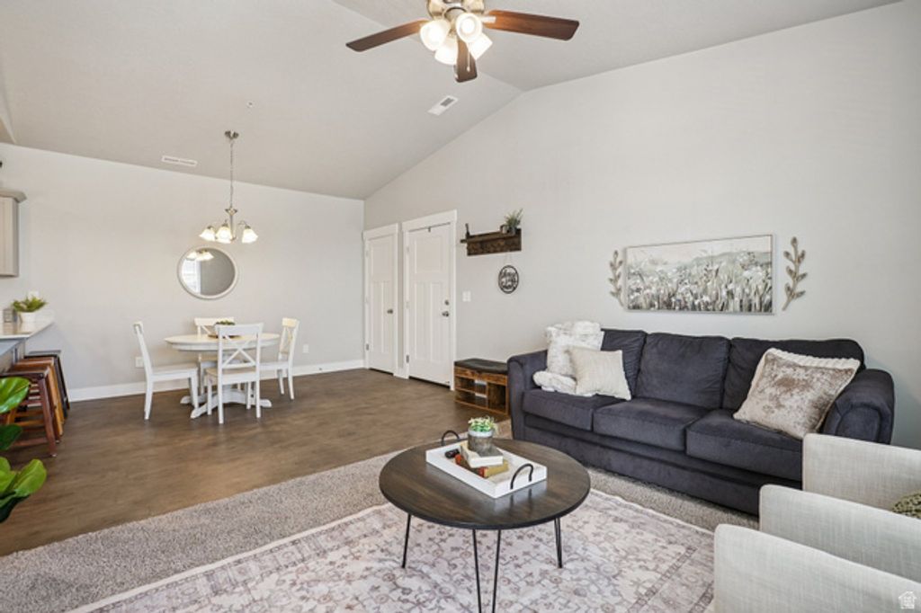 Image 8 of property listing at 1787 N FESTIVE WAY #B304, Saratoga Springs, UT 84045